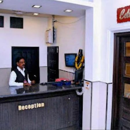Vitthal Inn Pandharpur Exterior photo